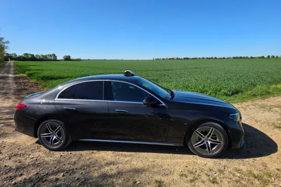 chauffeur expert a la rochelle en berline mercedes